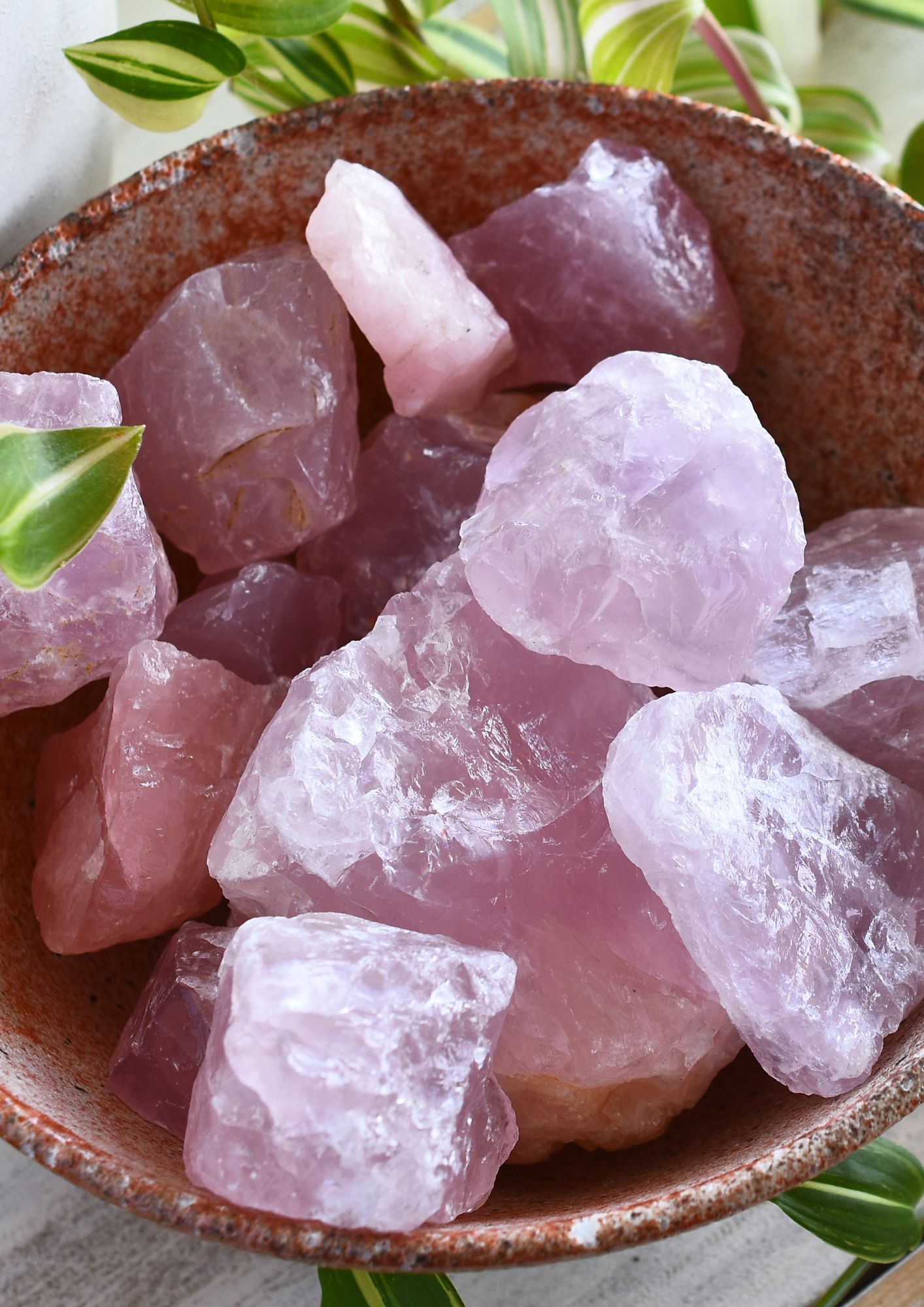 Why Is Rose Quartz The Love Crystal? – Peach Perfect